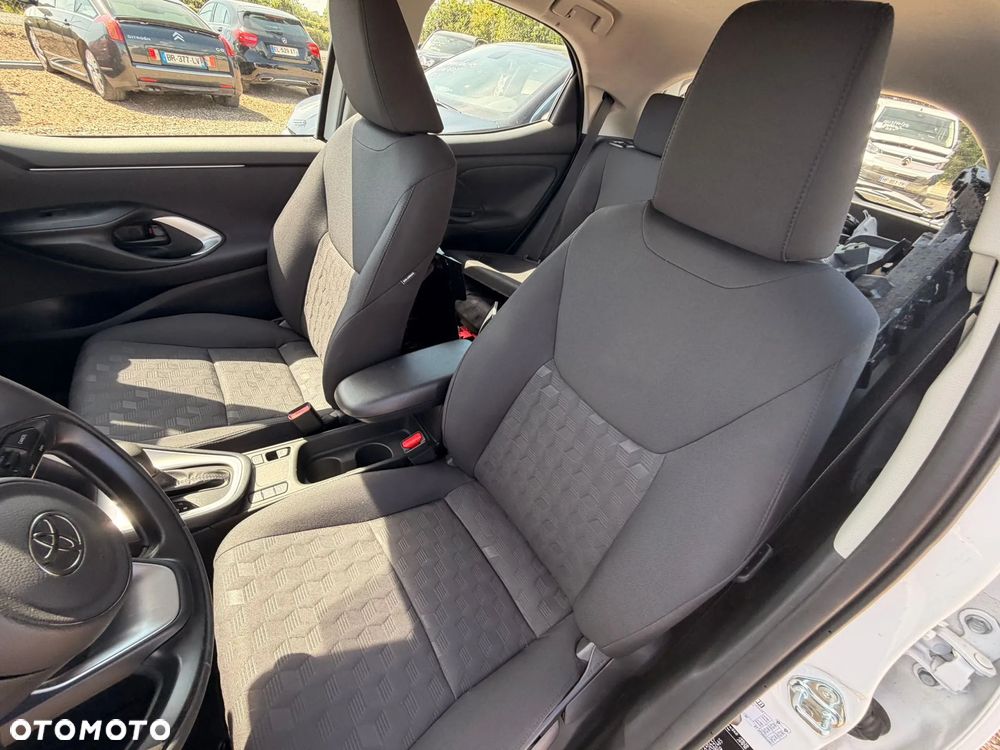 Toyota Yaris - 9