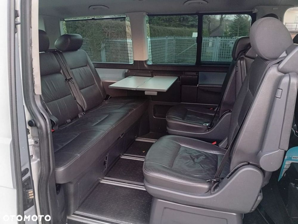 Volkswagen Multivan - 19