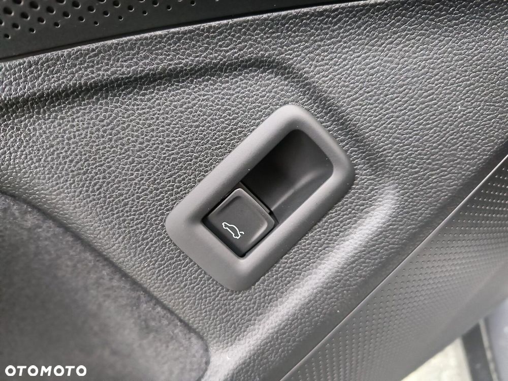 Skoda Superb 2.0 TSI Selection DSG - 23