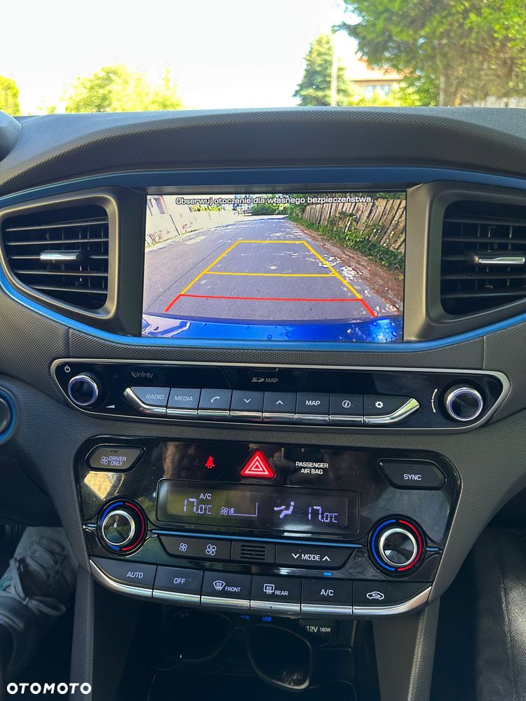 Hyundai IONIQ Hybrid Platinum - 15