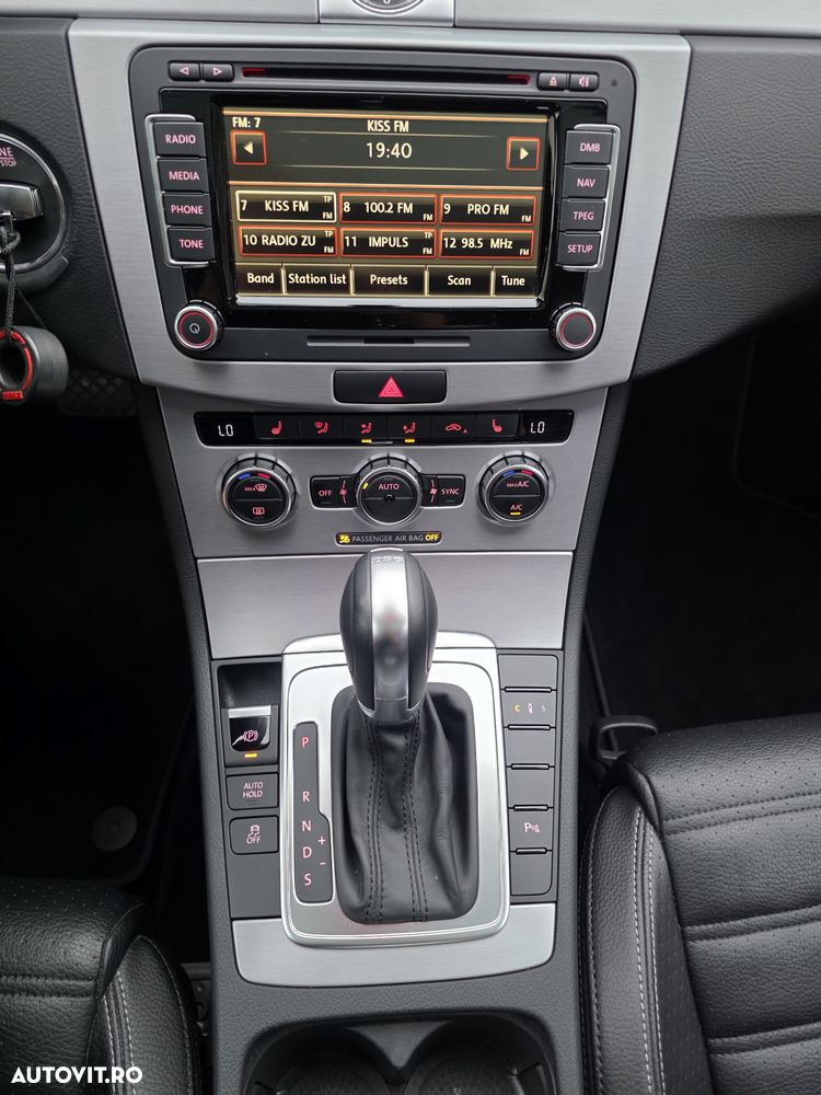 Volkswagen Passat CC - 22