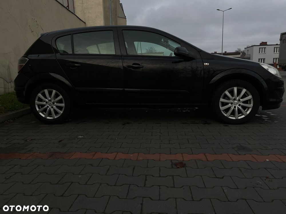 Opel Astra 1.6 Enjoy - 4