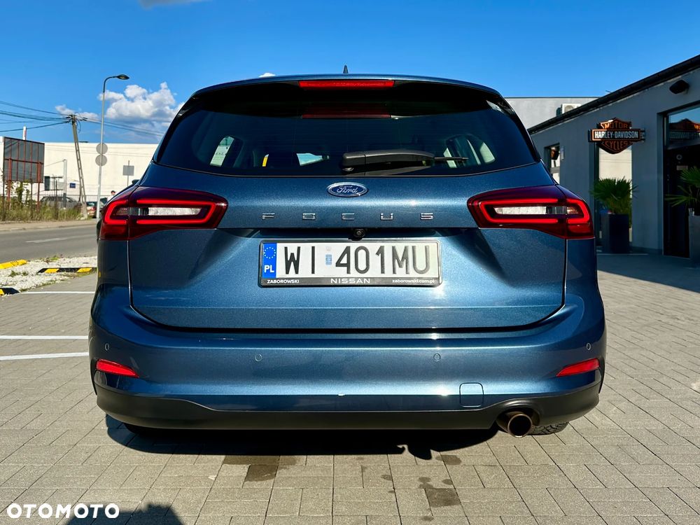 Ford Focus 1.0 EcoBoost Titanium - 10