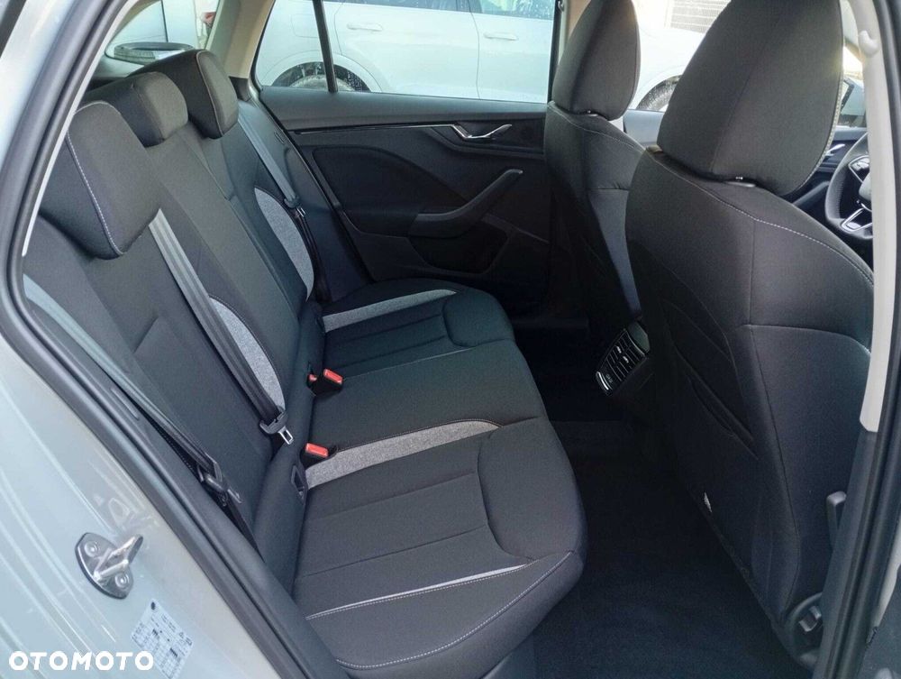 Skoda Scala 1.0 TSI Edition 130 DSG - 25