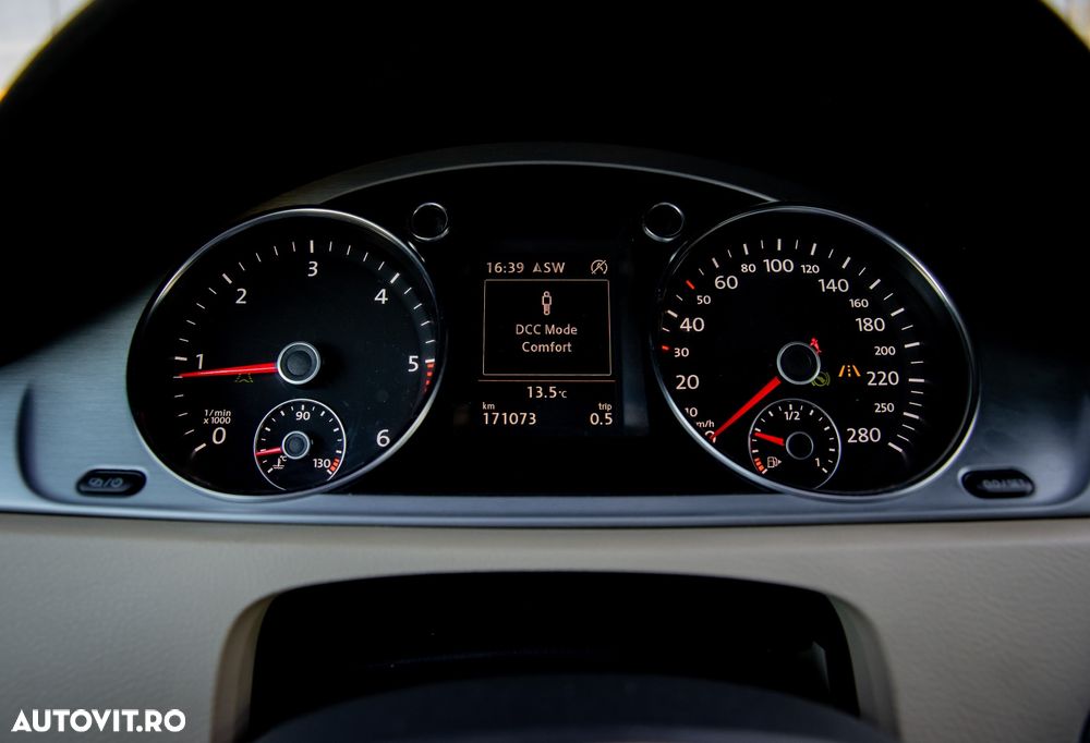 Volkswagen Passat CC - 27