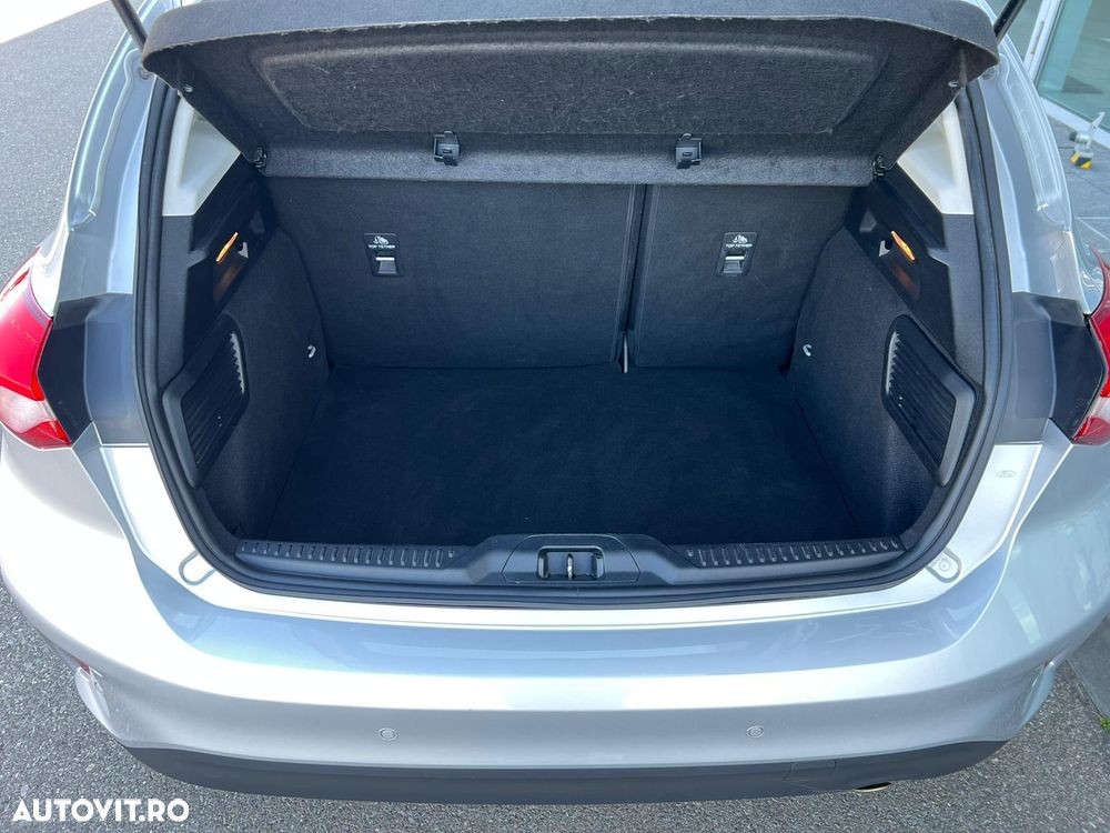 Ford Focus 1.0 EcoBoost Trend Edition - 29
