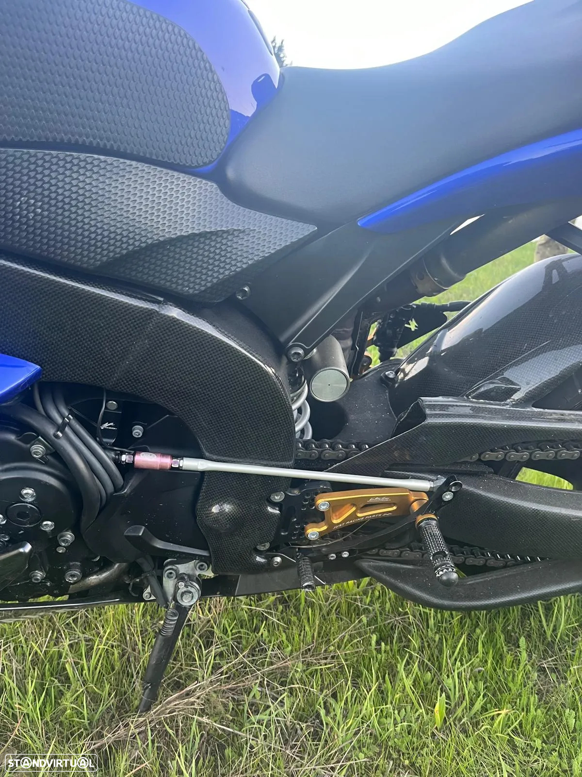 Yamaha YZF R1 - 9