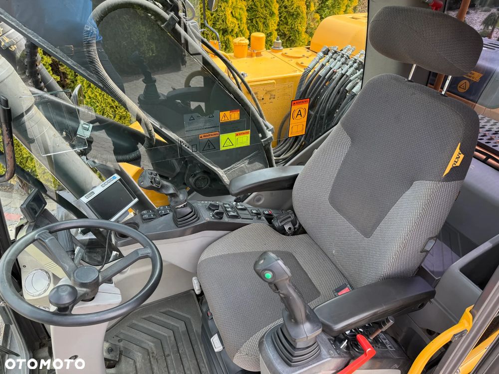 Volvo EW140D - 12