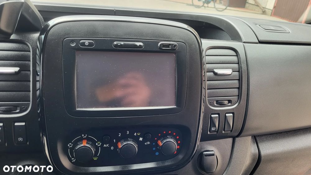 Opel Vivaro - 14