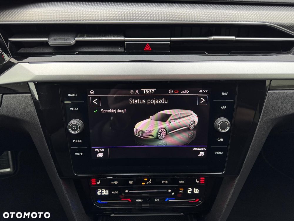 Volkswagen Arteon 2.0 TDI R-Line DSG - 26
