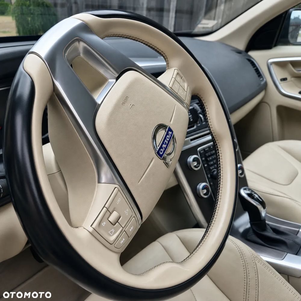 Volvo XC 60 D4 Drive-E Momentum - 18