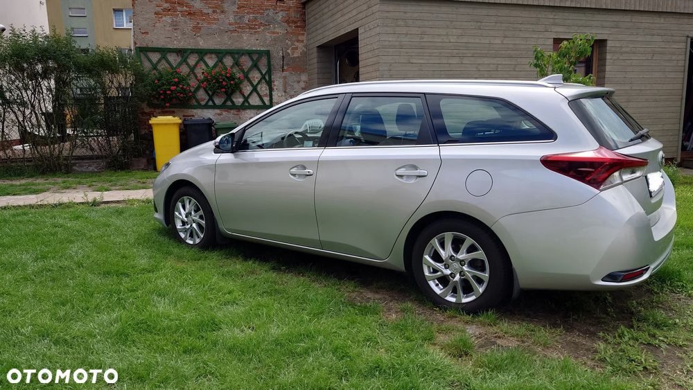 Toyota Auris 1.6 Dynamic - 2