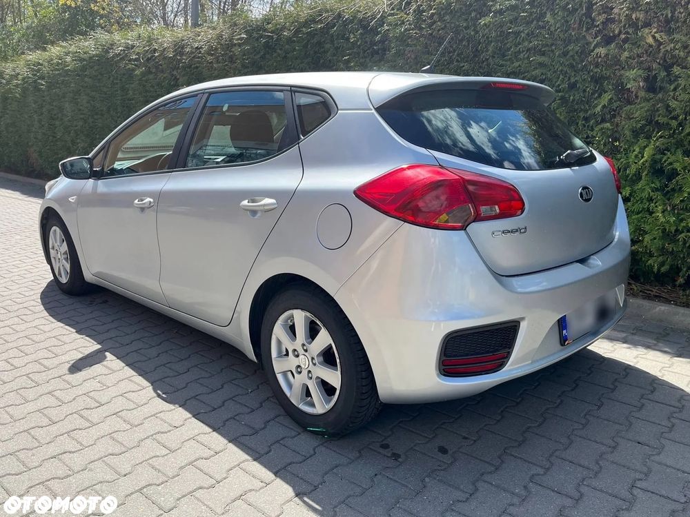 Kia Ceed - 6