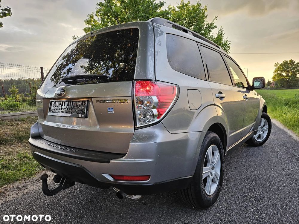 Subaru Forester 2.0 XA TRE - 8