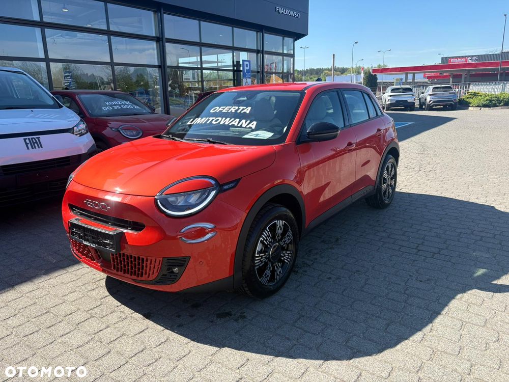 Fiat 600 1.2 Turbo Icon eDCT - 1
