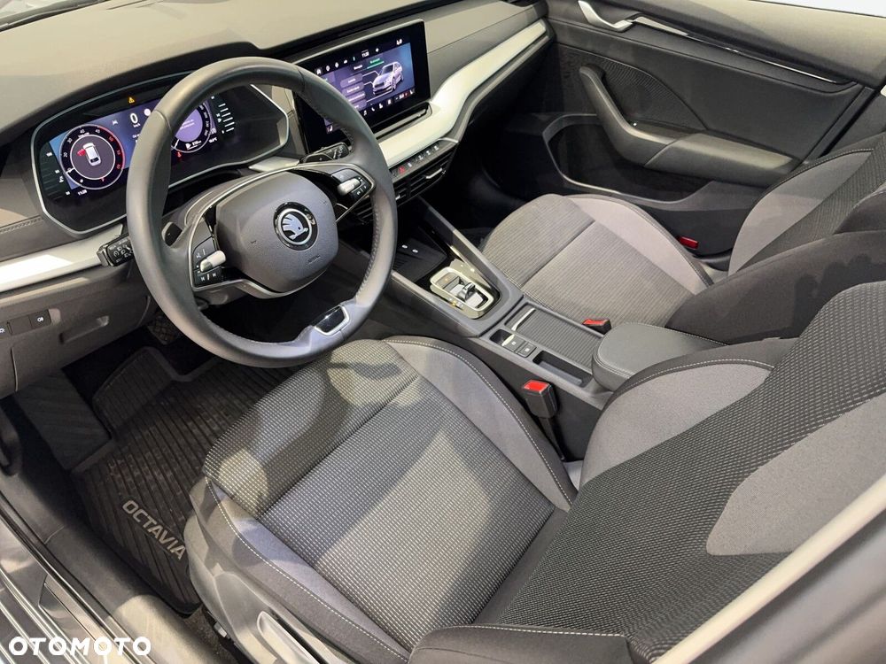 Skoda Octavia 2.0 TDI Selection DSG - 11