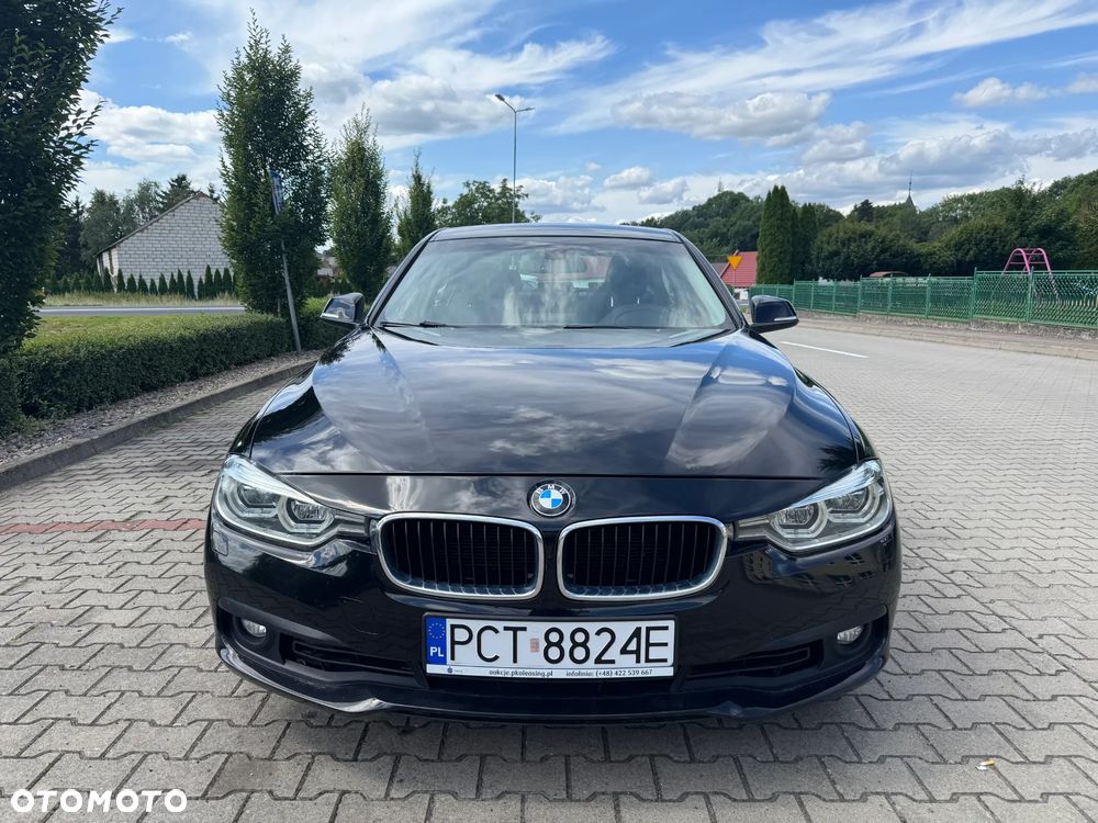 BMW Seria 3 318i GPF Luxury Line - 3