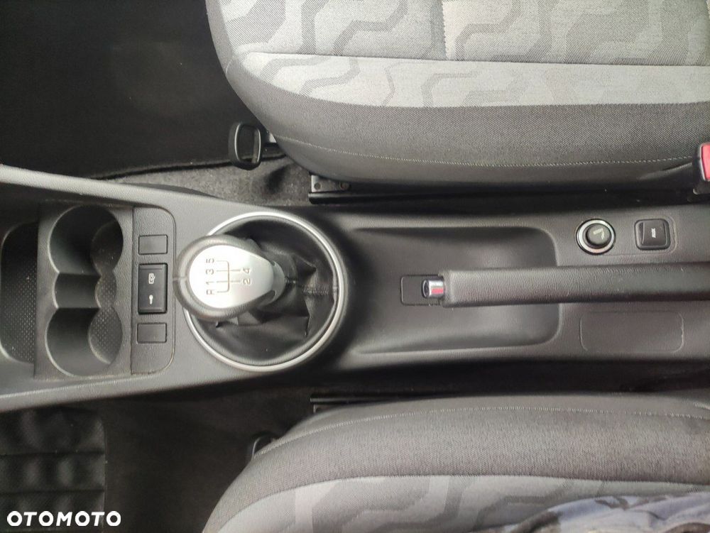 Skoda Roomster - 25