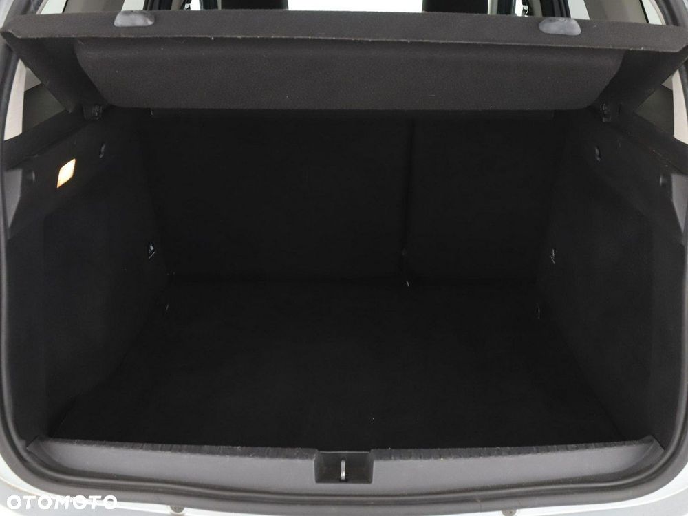 Dacia Duster TCe 100 2WD Celebration - 21