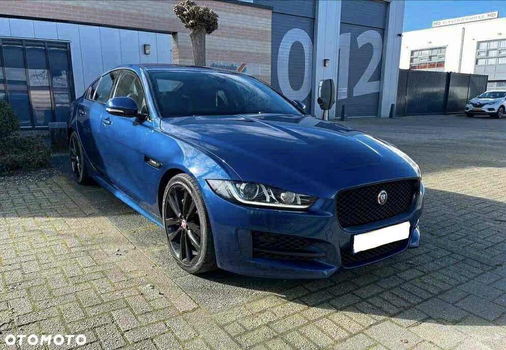 Jaguar XE E-Performance R-Sport - 6