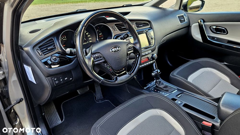 Kia Ceed 1.6 GDI DCT Platinum Edition - 5
