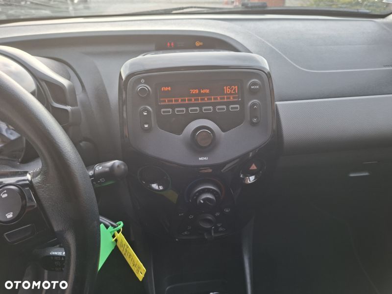 Peugeot 108 VTI 72 Top Style - 22