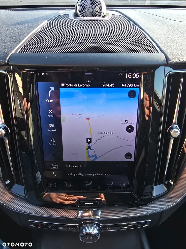 Volvo XC 60 B5 D AWD R-Design - 12