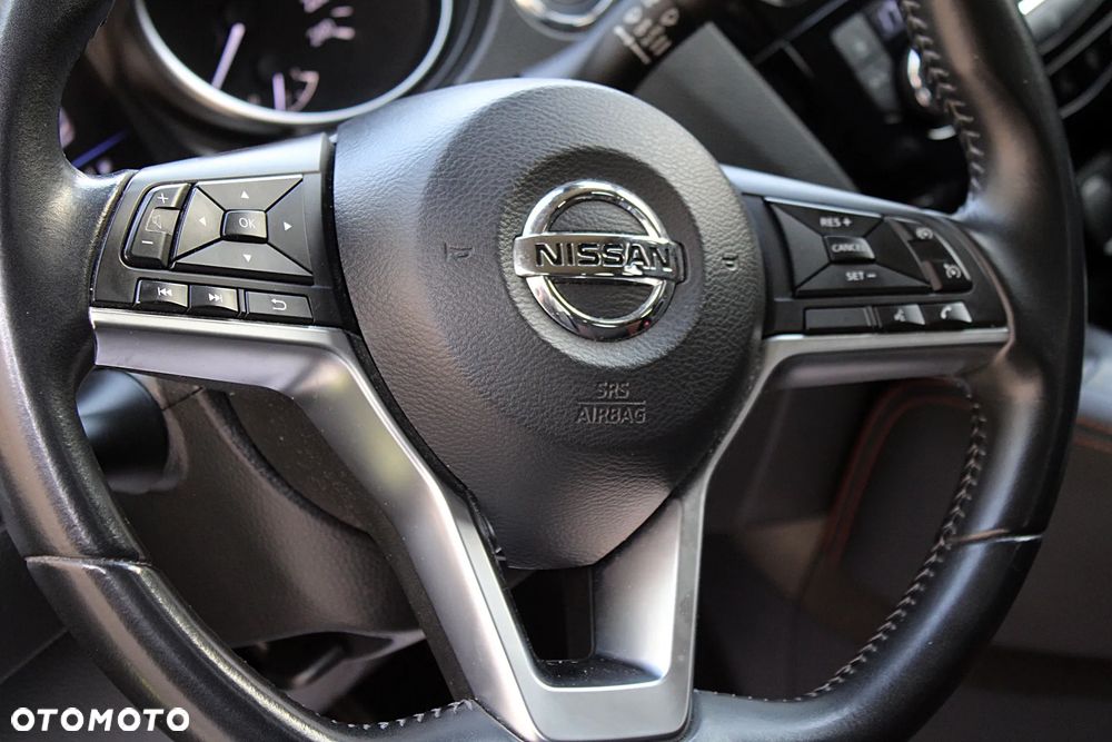 Nissan Qashqai 1.3 DIG-T N-Connecta - 22