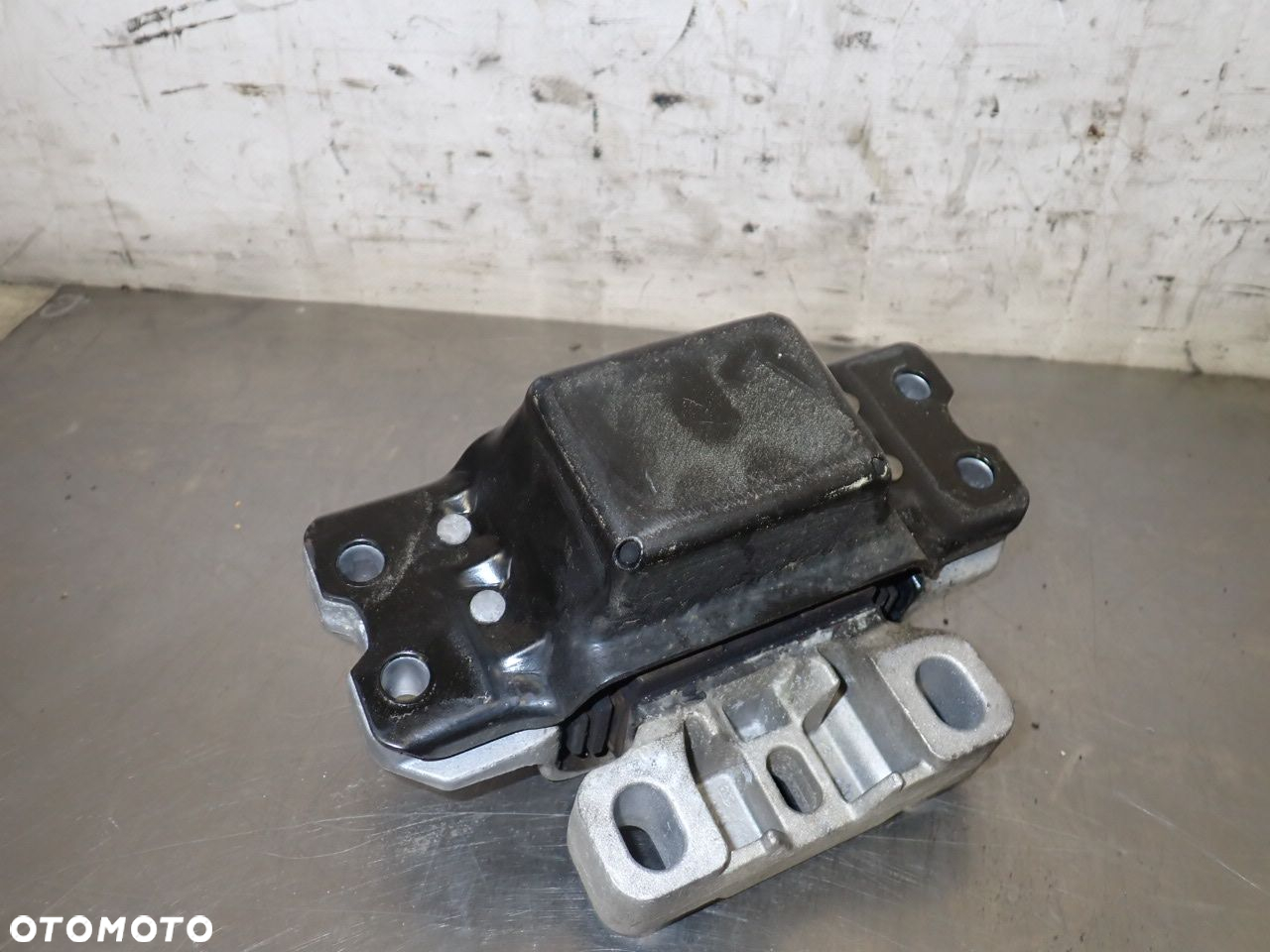 PODUSZKA SILNIKA VOLKSWAGEN TOURAN I 1.6 1K0199555L - 4