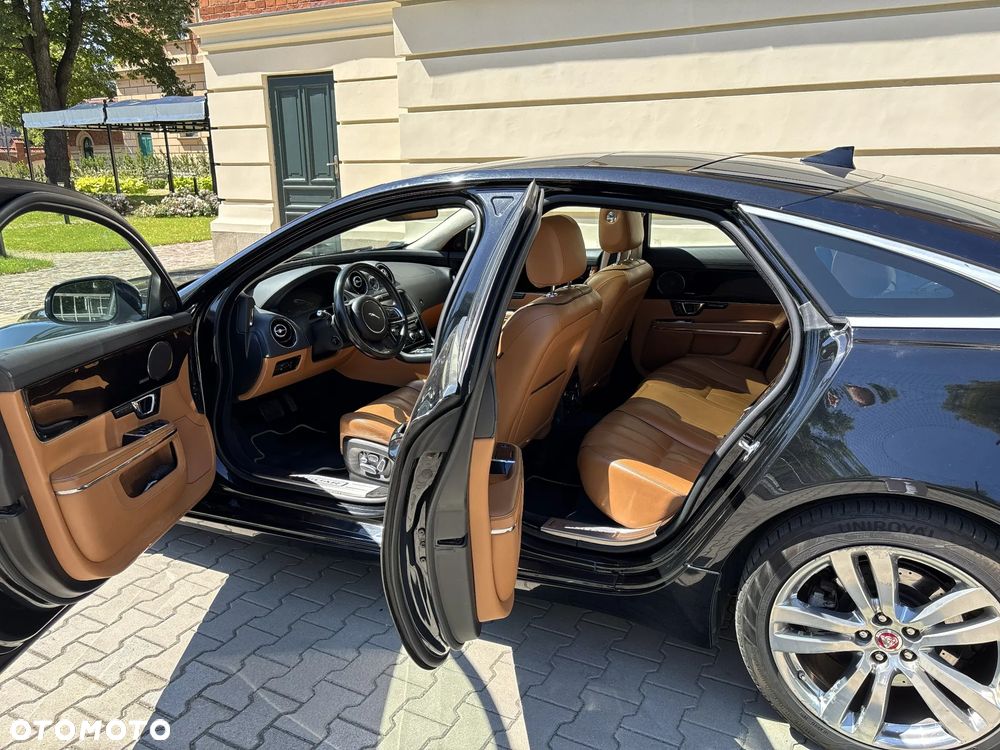 Jaguar XJ 3.0 T AWD Premium Luxury - 9