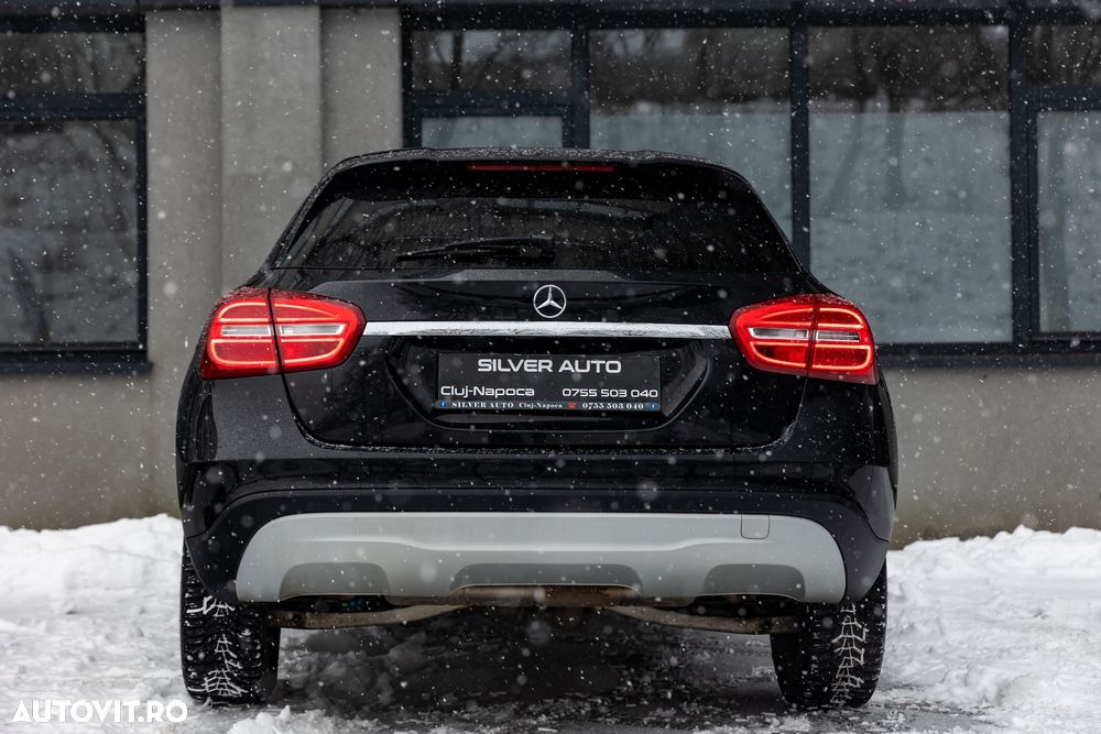 Mercedes-Benz GLA 220 d 4Matic 7G-DCT Style - 27