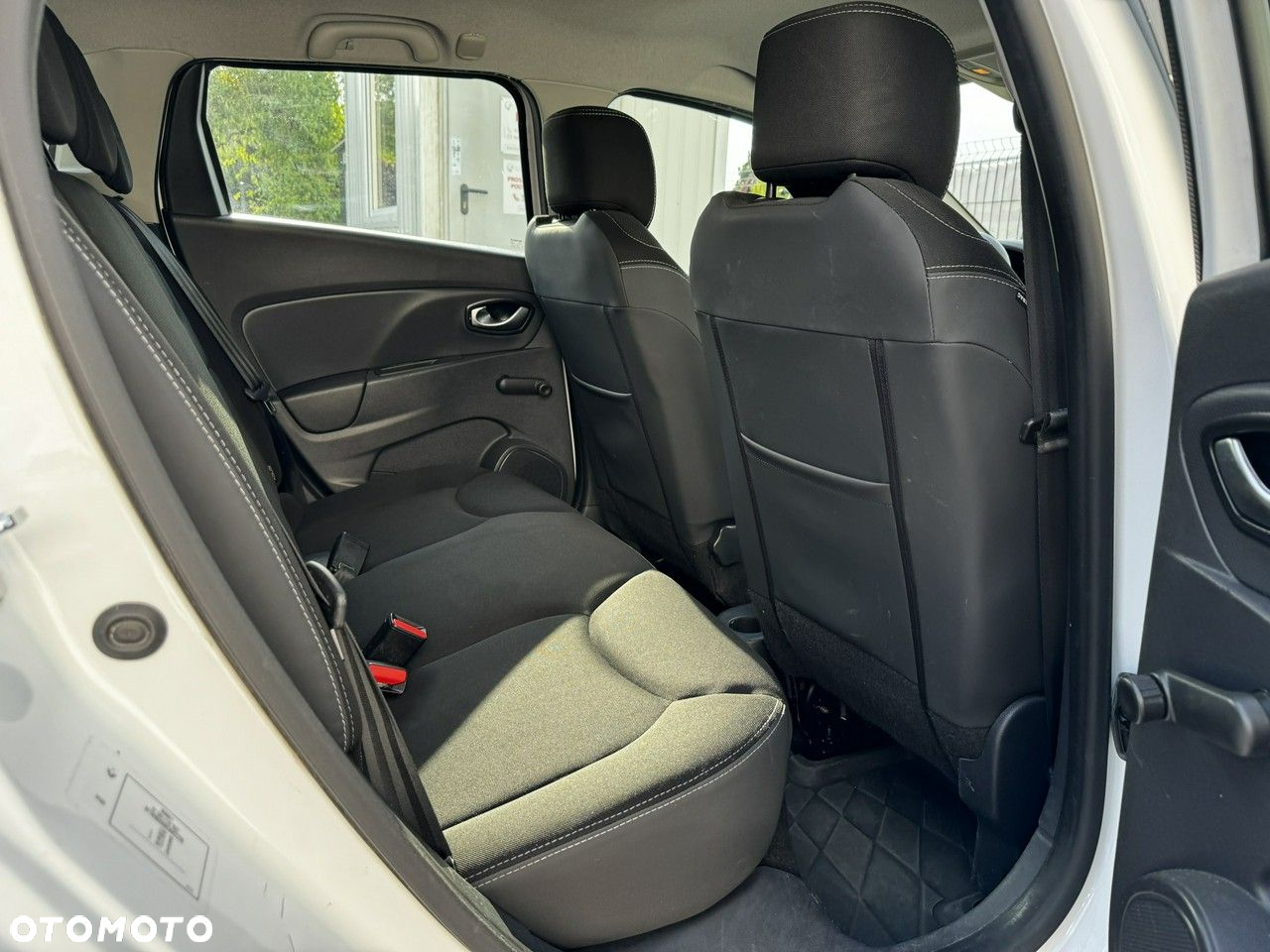 Renault Clio - 17