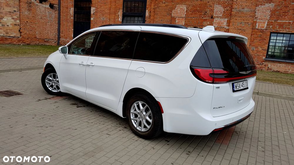 Chrysler Pacifica - 9