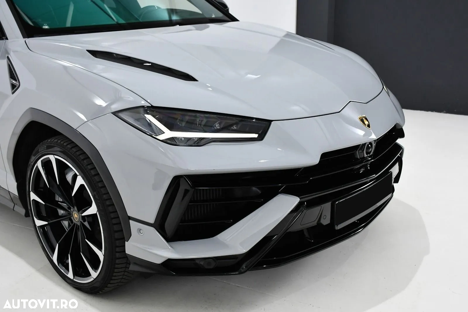 Lamborghini URUS - 6