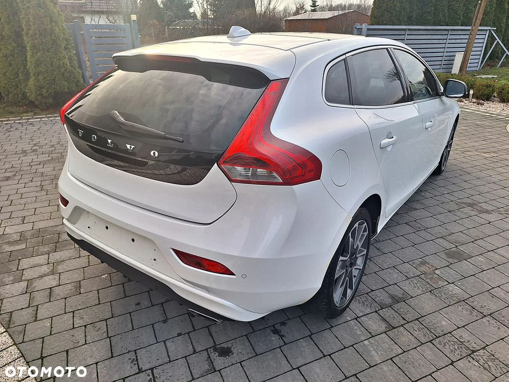Volvo V40 D2 Momentum - 5