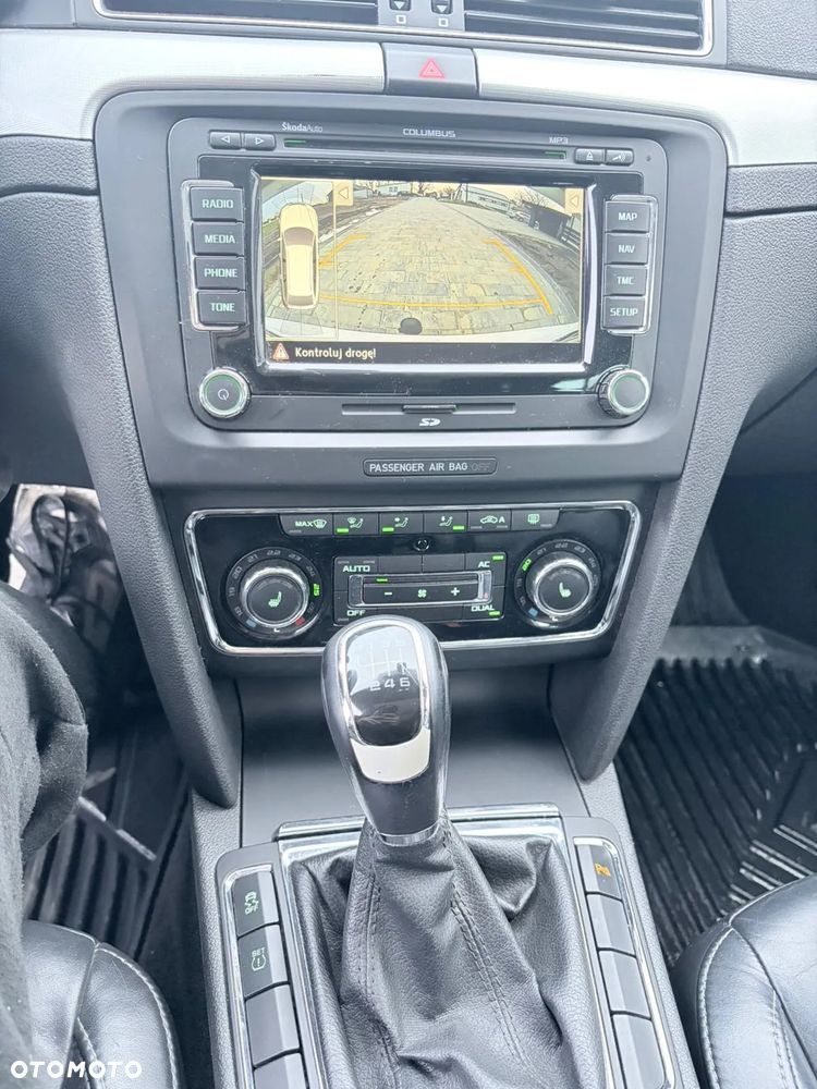 Skoda Superb 2.0 TDI Exclusive - 9