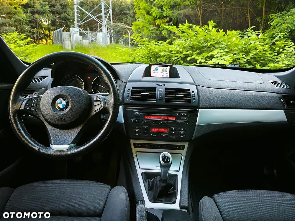 BMW X3 2.0d - 17