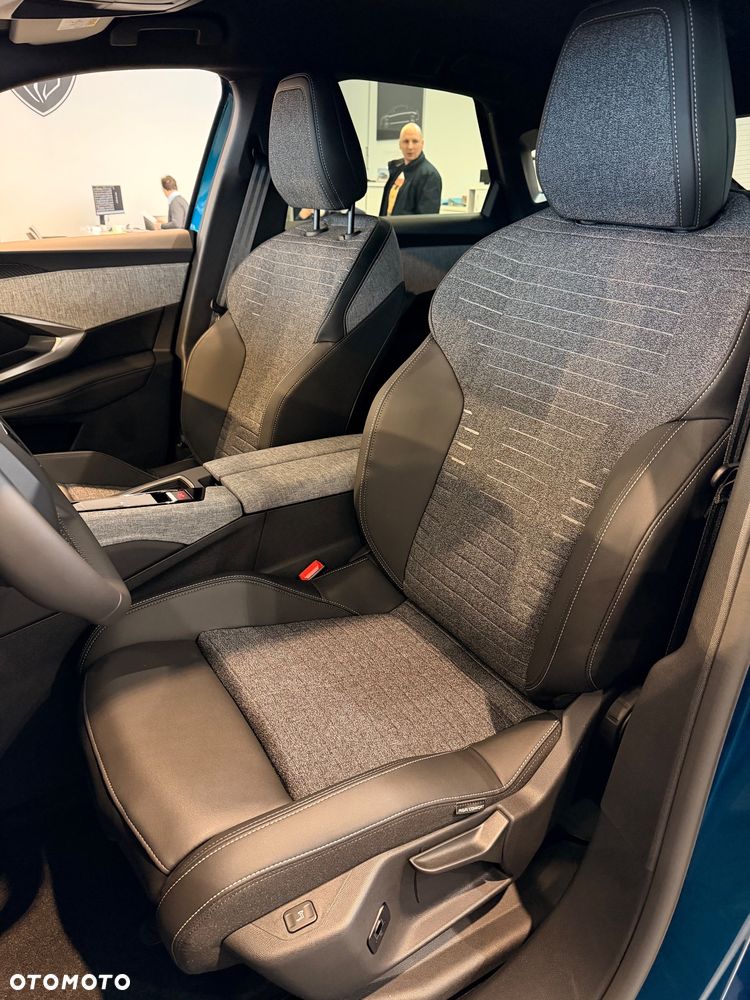 Peugeot 3008 1.2 PureTech mHEV Allure e-DCS6 - 17