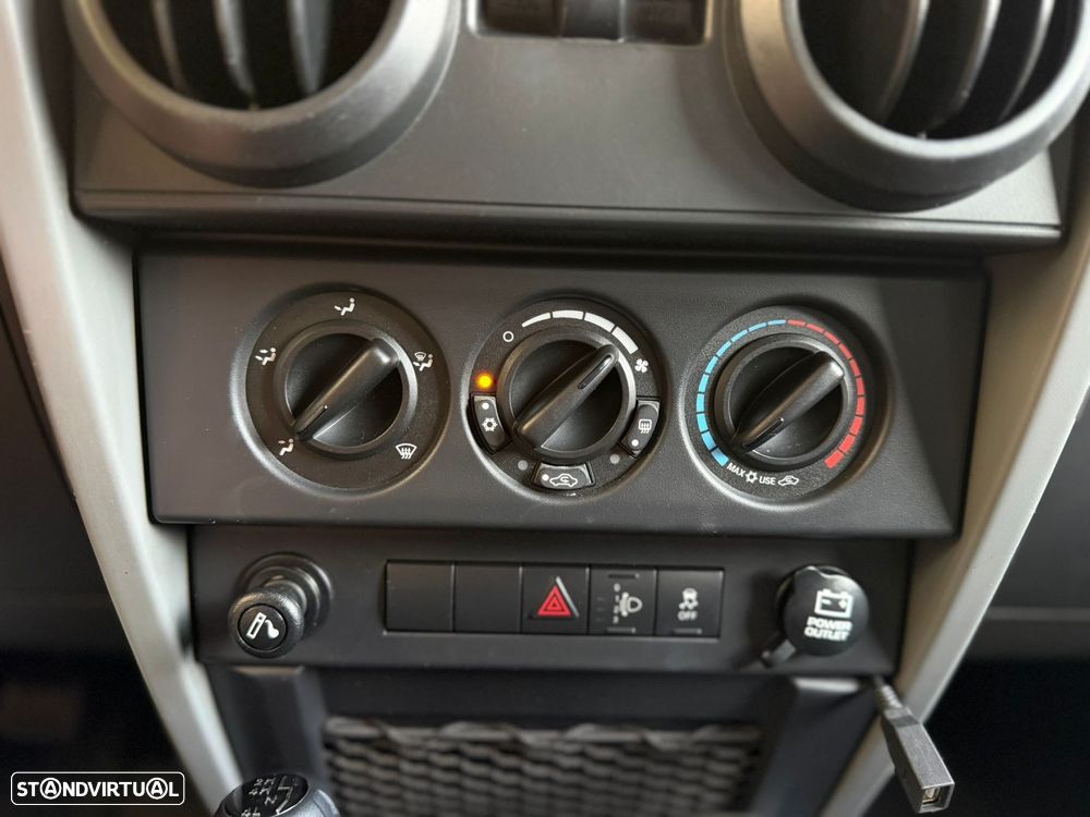 Jeep Wrangler 2.8 CRD MTX Sport - 27
