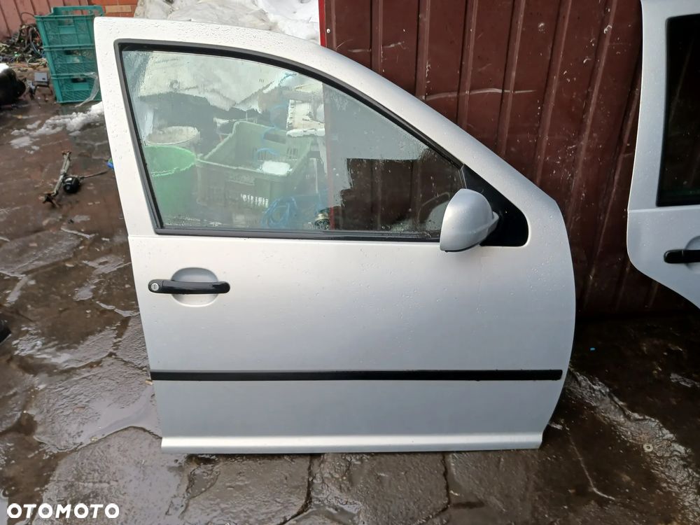Drzwi vw Golf IV bora LB7Z lewe prawe przód tył bez korozji do złożenia szyba zamek klamka - 2