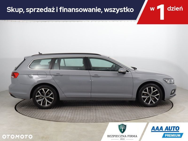 Volkswagen Passat Variant - 7