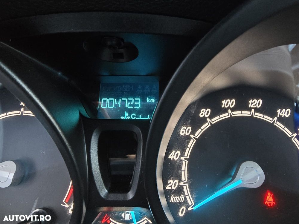 Ford transit courier van - 6