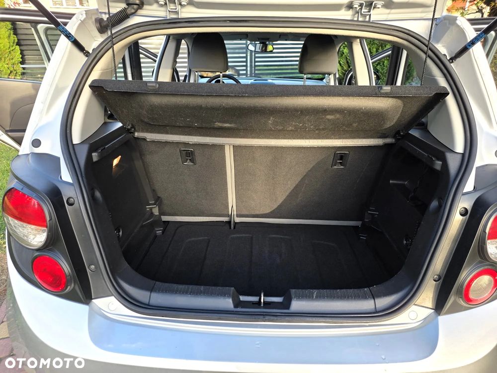 Chevrolet Aveo 1.2 LS - 18