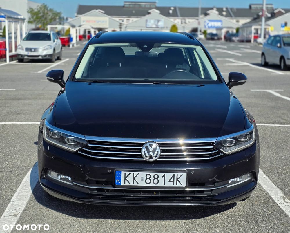 Volkswagen Passat 2018 photo 2