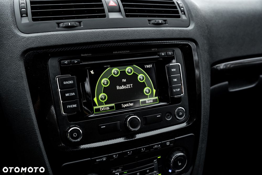 Skoda Octavia 2.0 TDI RS DSG - 36