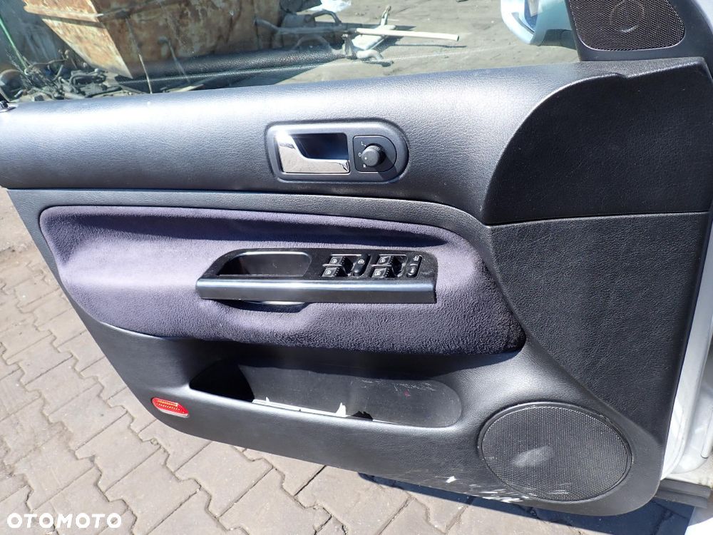 CZĘŚĆI - Vw Bora 1,6 105KM AUS KOMBI Variant 5B lakier LA7W 2000r. INDEX - 10109 - 14