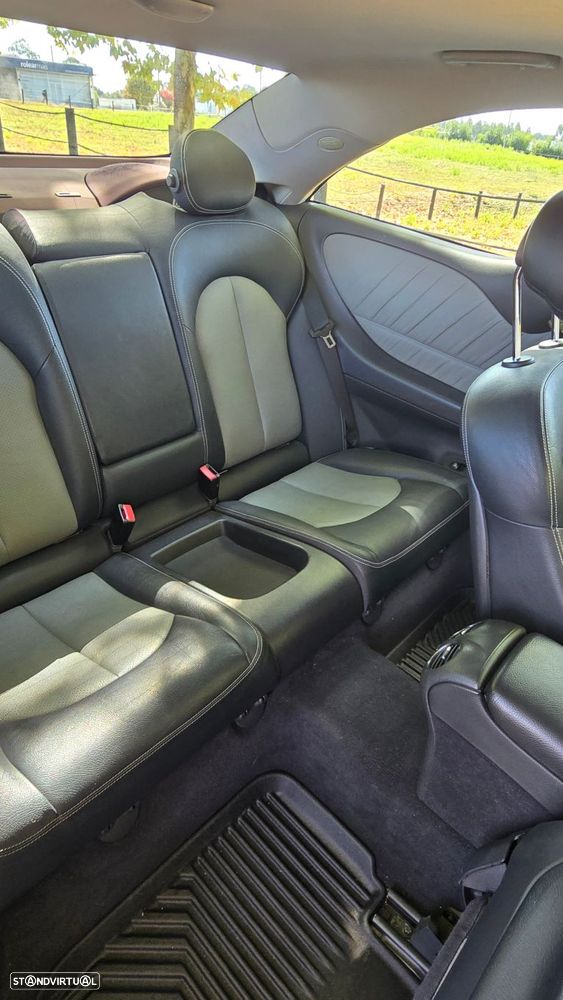 Mercedes-Benz CLK 200 K Avantgarde Aut. - 33