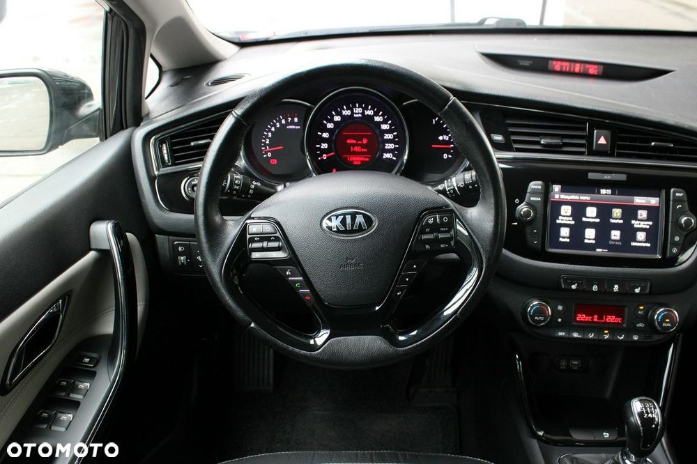 Kia Ceed 1.4 CVVT Dream-Team Edition - 8