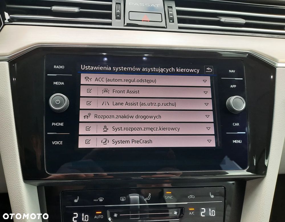 Volkswagen Passat 2.0 TDI Elegance DSG - 30