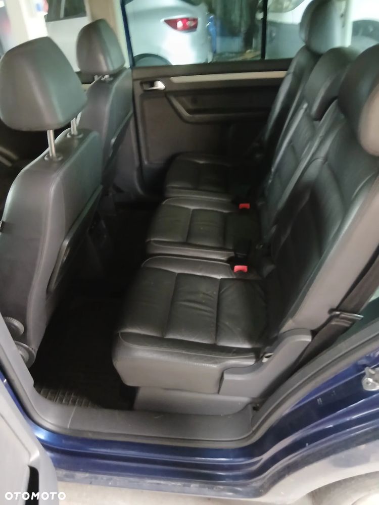 Volkswagen Touran 1.9 TDI Highline - 7